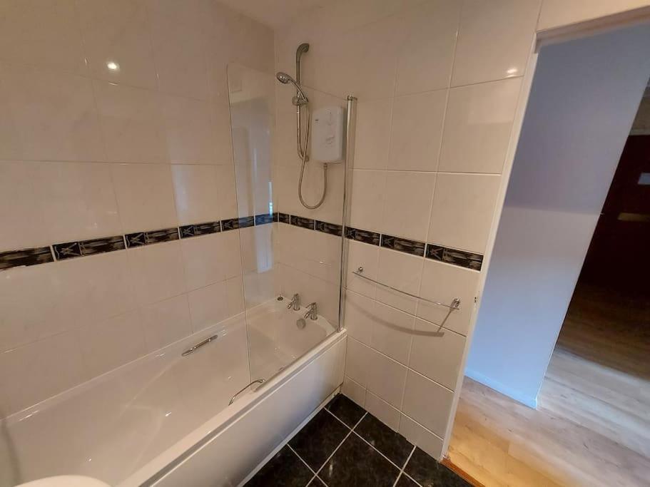 Appartement Granite Getaways - Union Skyview à Aberdeen Extérieur photo